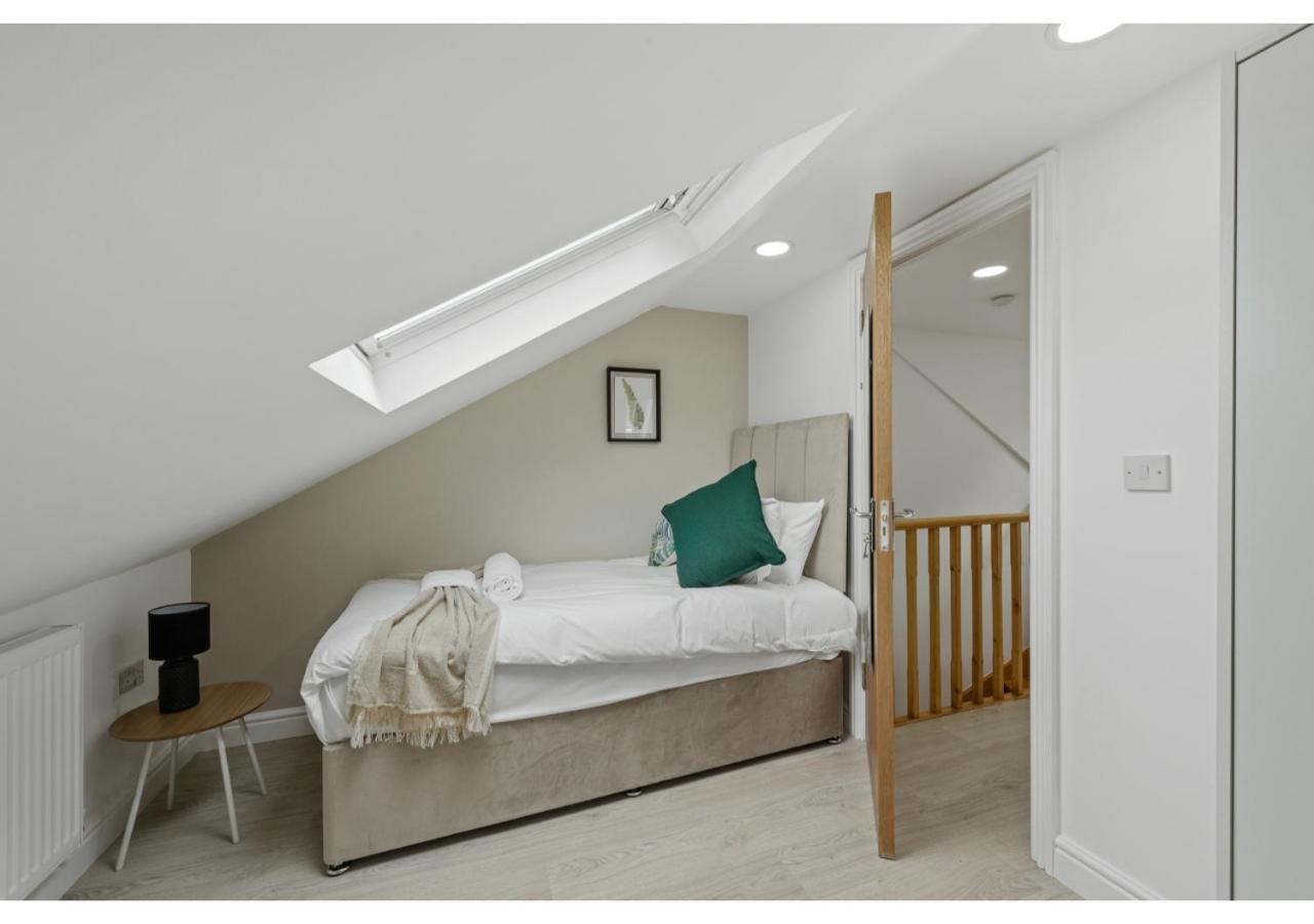 Apartament Serenity, Scenery, Shopping, & Sports Londra